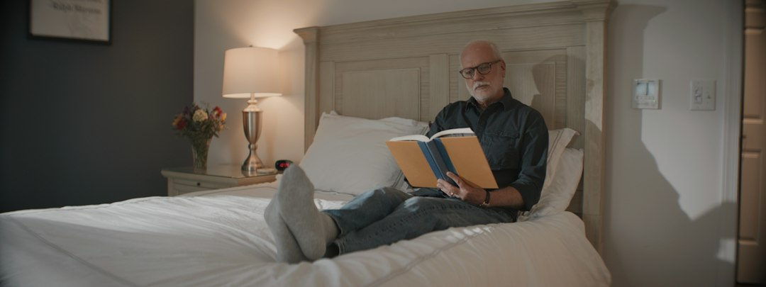 Making a Bedroom Safe for Unsteady Seniors: A Caregiver’s Floor Guide